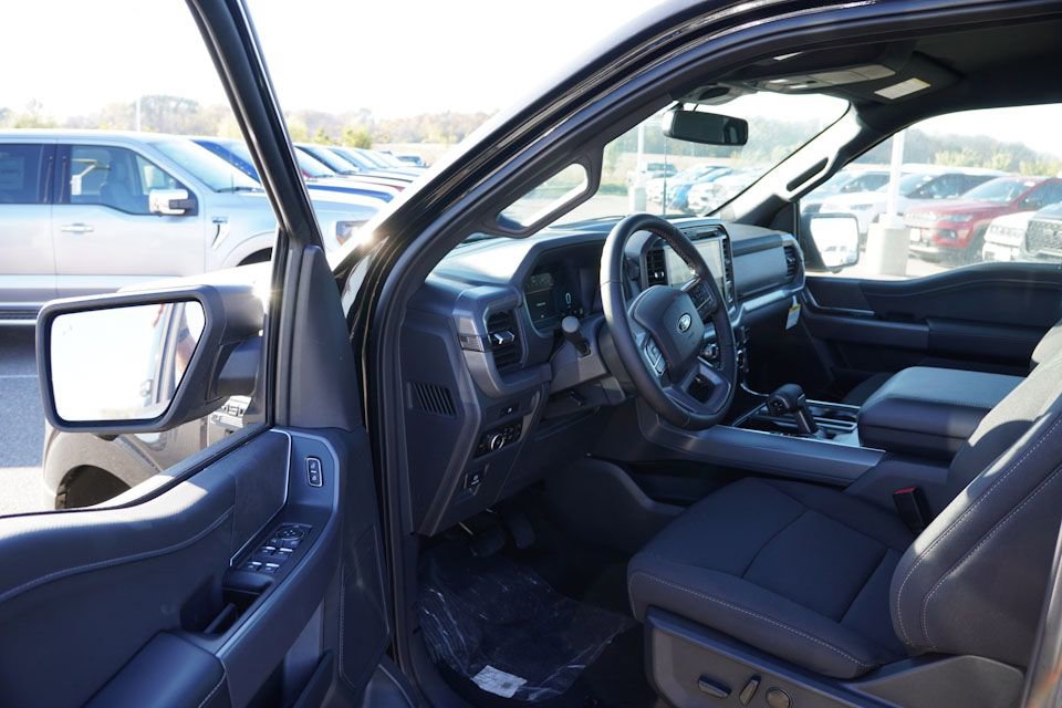 New 2025 Ford F150 XLT w/ Equipment Group 302A MID image 10
