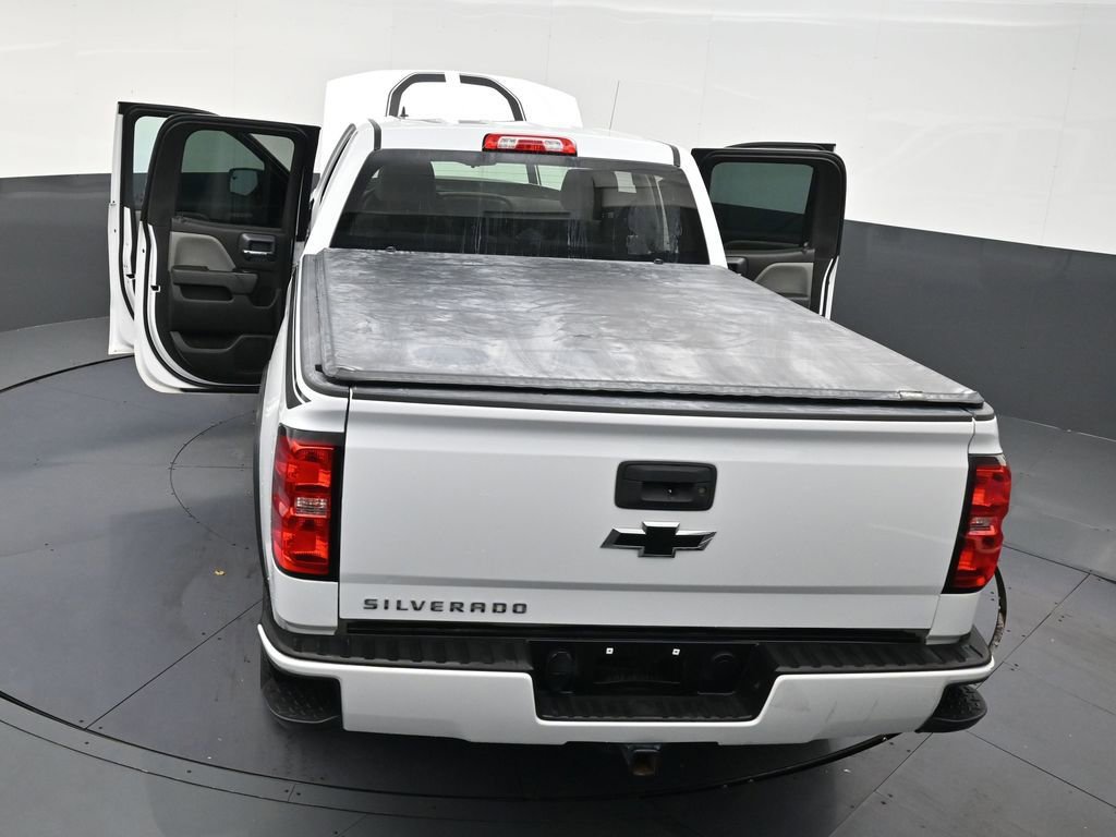 Used 2018 Chevrolet Silverado 1500 Custom w/ Custom Value Package RWD image 32