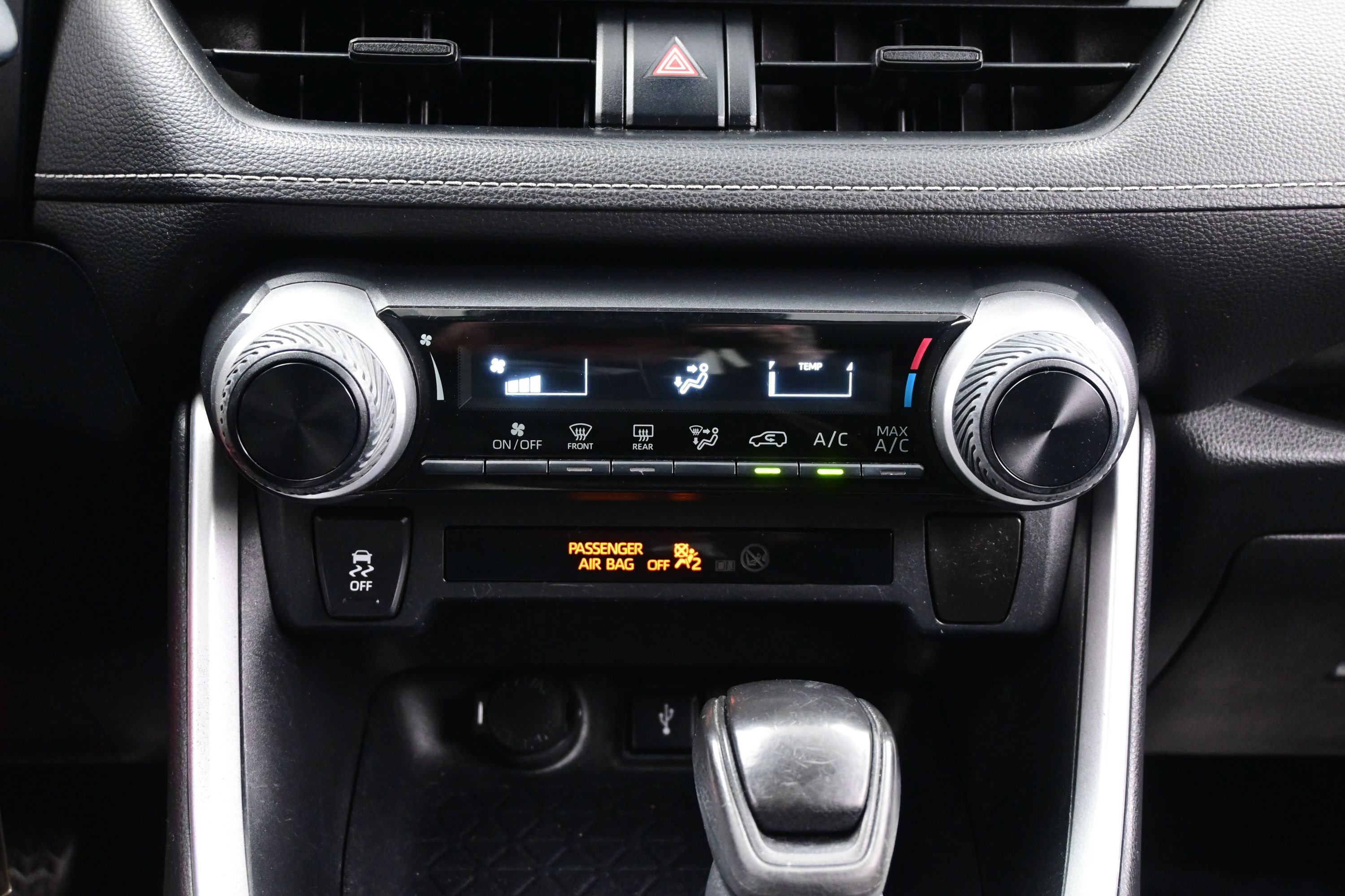 Used 2020 Toyota RAV4 LE w/ All Weather Liner Package FWD image 18