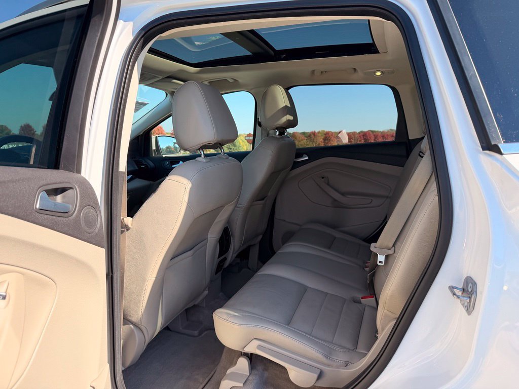 Used 2016 Ford Escape Titanium AWD/4WD image 5