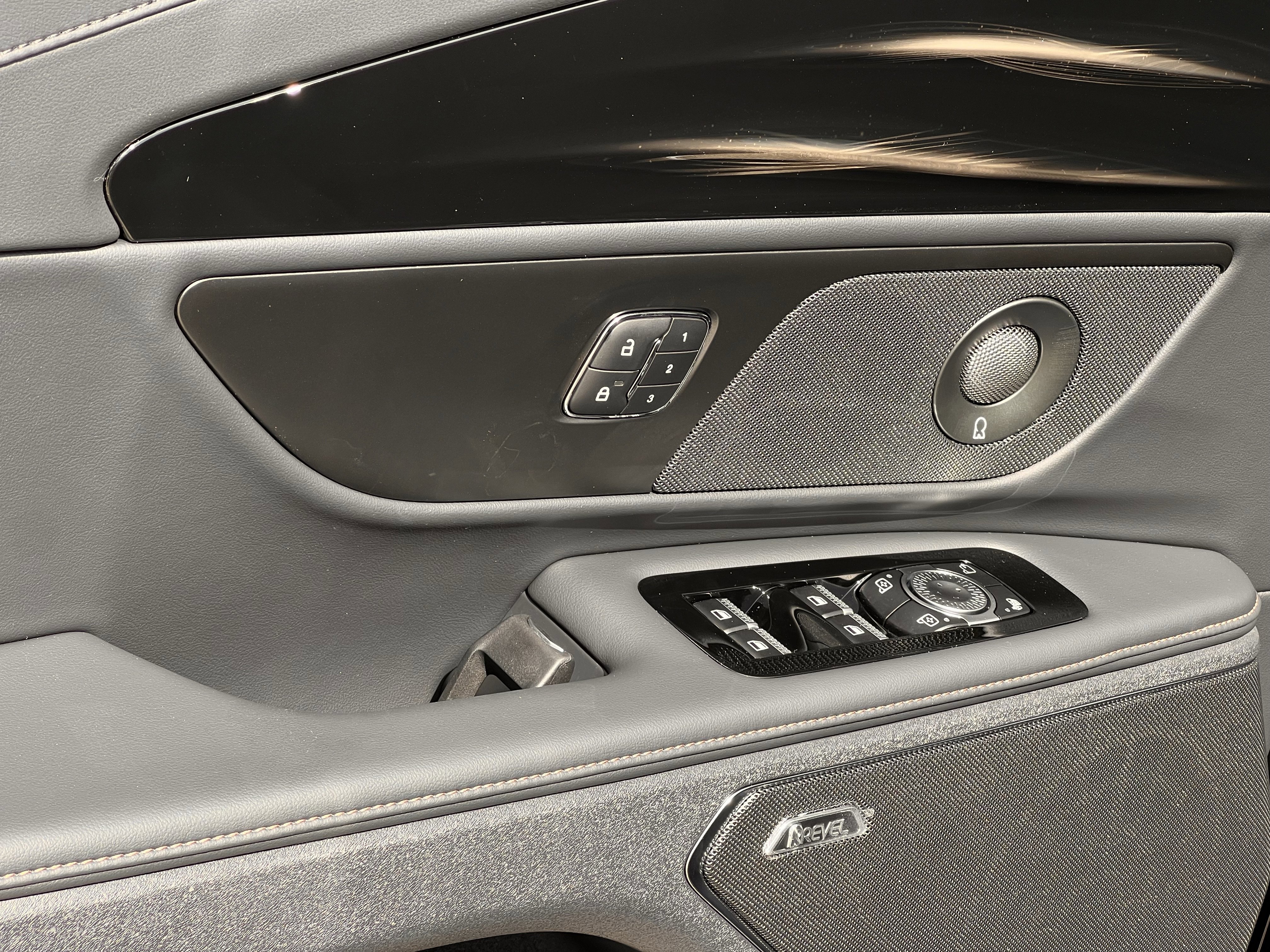 New 2026 Lincoln Nautilus Reserve AWD/4WD image 22