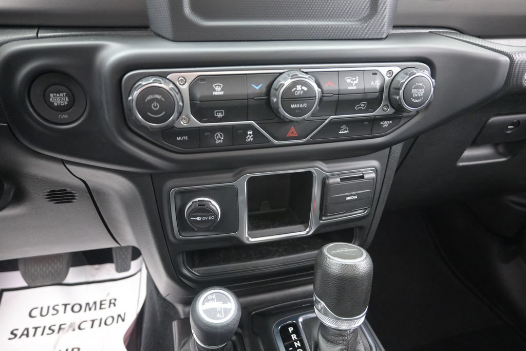 Used 2023 Jeep Gladiator Sport AWD/4WD image 13