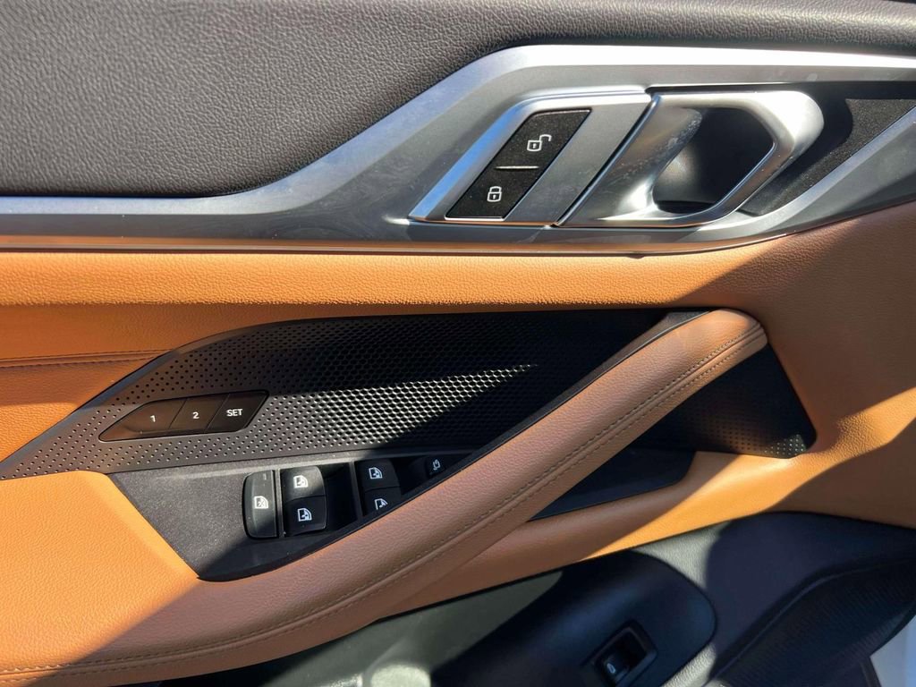 Used 2025 BMW i4 xDrive40i w/ Parking Assistance Package image 16