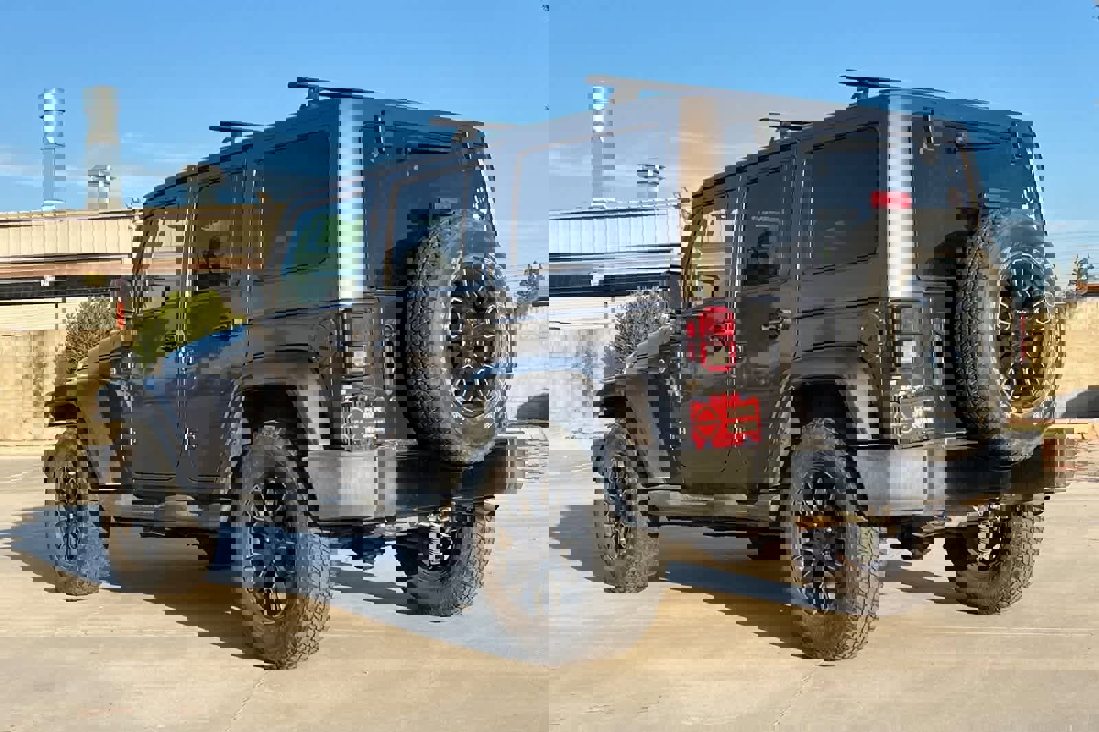 Used 2017 Jeep Wrangler Unlimited Sahara image 7