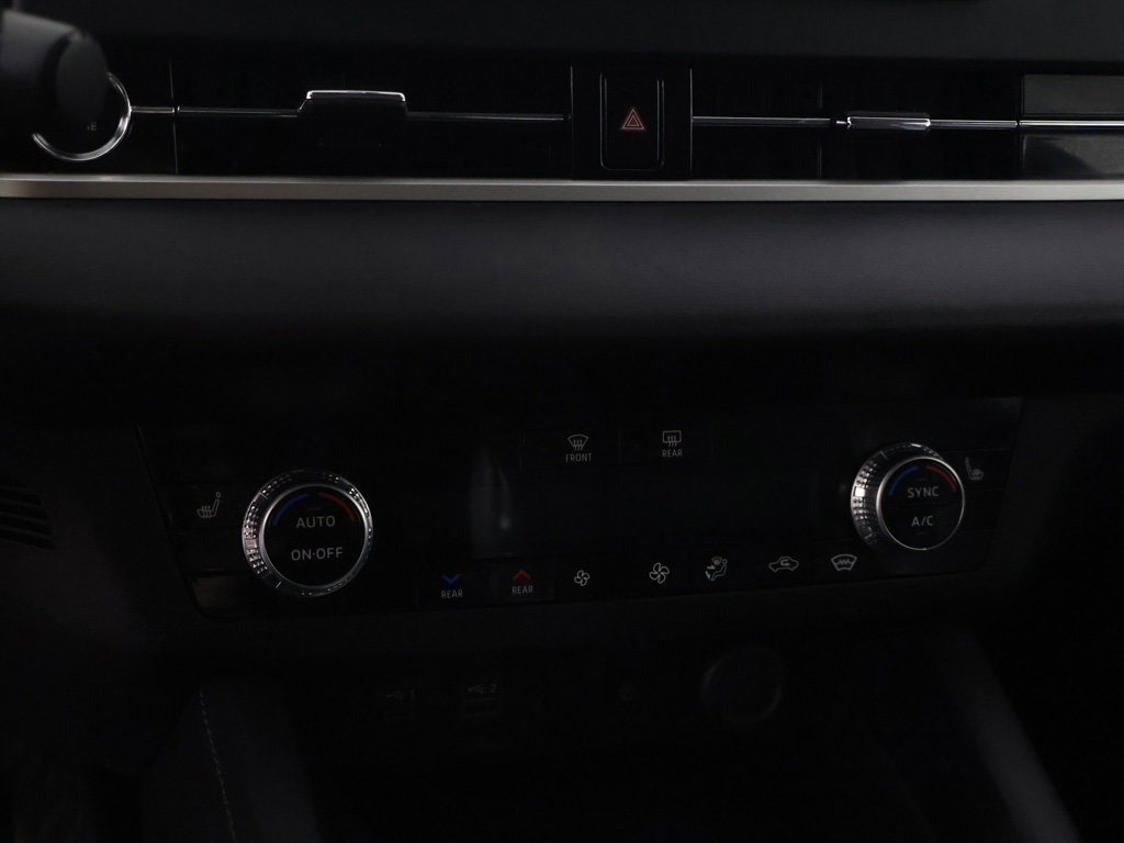 Used 2022 Mitsubishi Outlander SEL AWD/4WD image 44