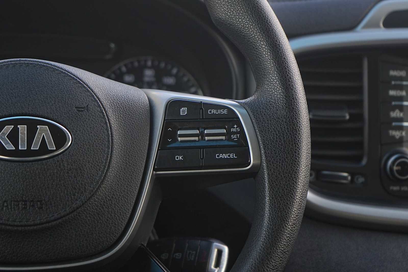 Used 2019 Kia Sorento L image 18