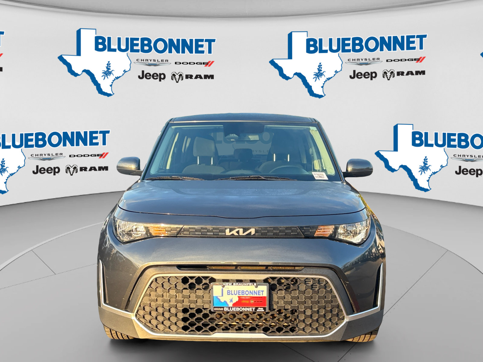 Used 2023 Kia Soul LX w/ LX Technology Package FWD image 2