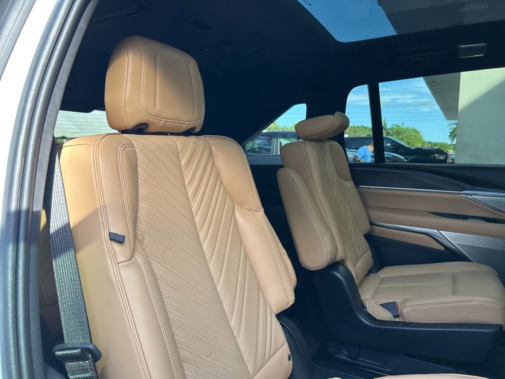 Used 2025 Cadillac Escalade IQ Sport 2 image 30