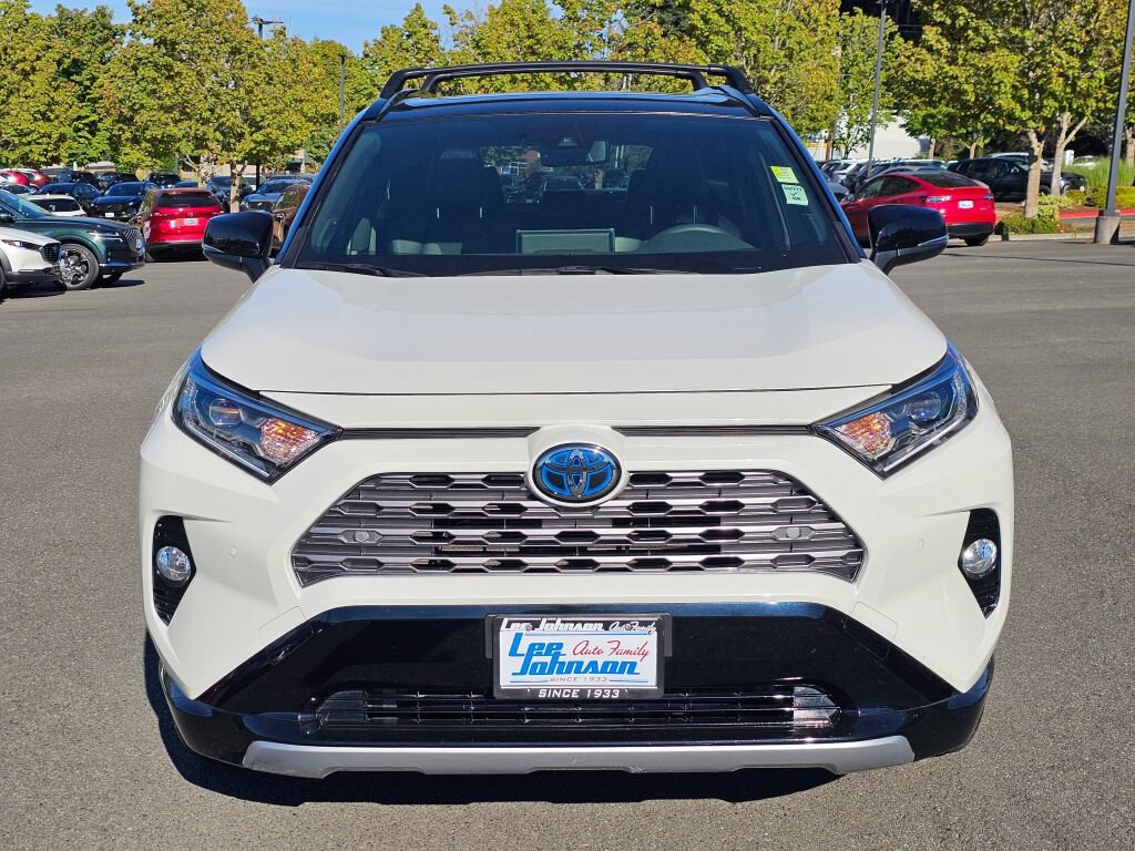 Used 2019 Toyota RAV4 XSE AWD/4WD image 2