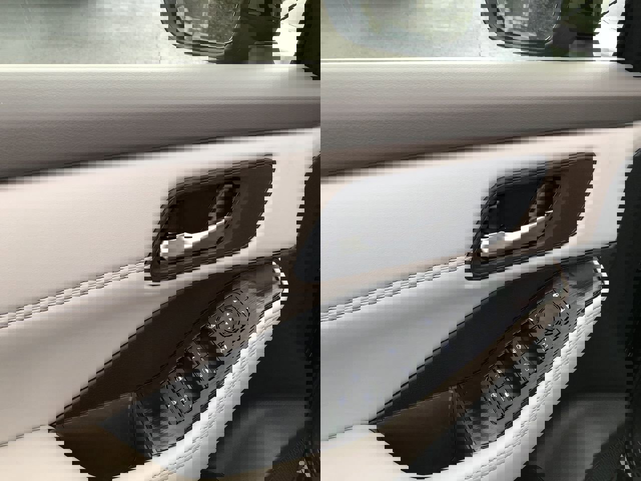 New 2026 Nissan Rogue Dark Armor image 21