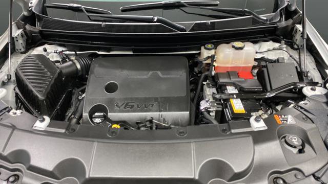 Used 2023 Chevrolet Traverse LT w/ Midnight/Sport Edition image 28