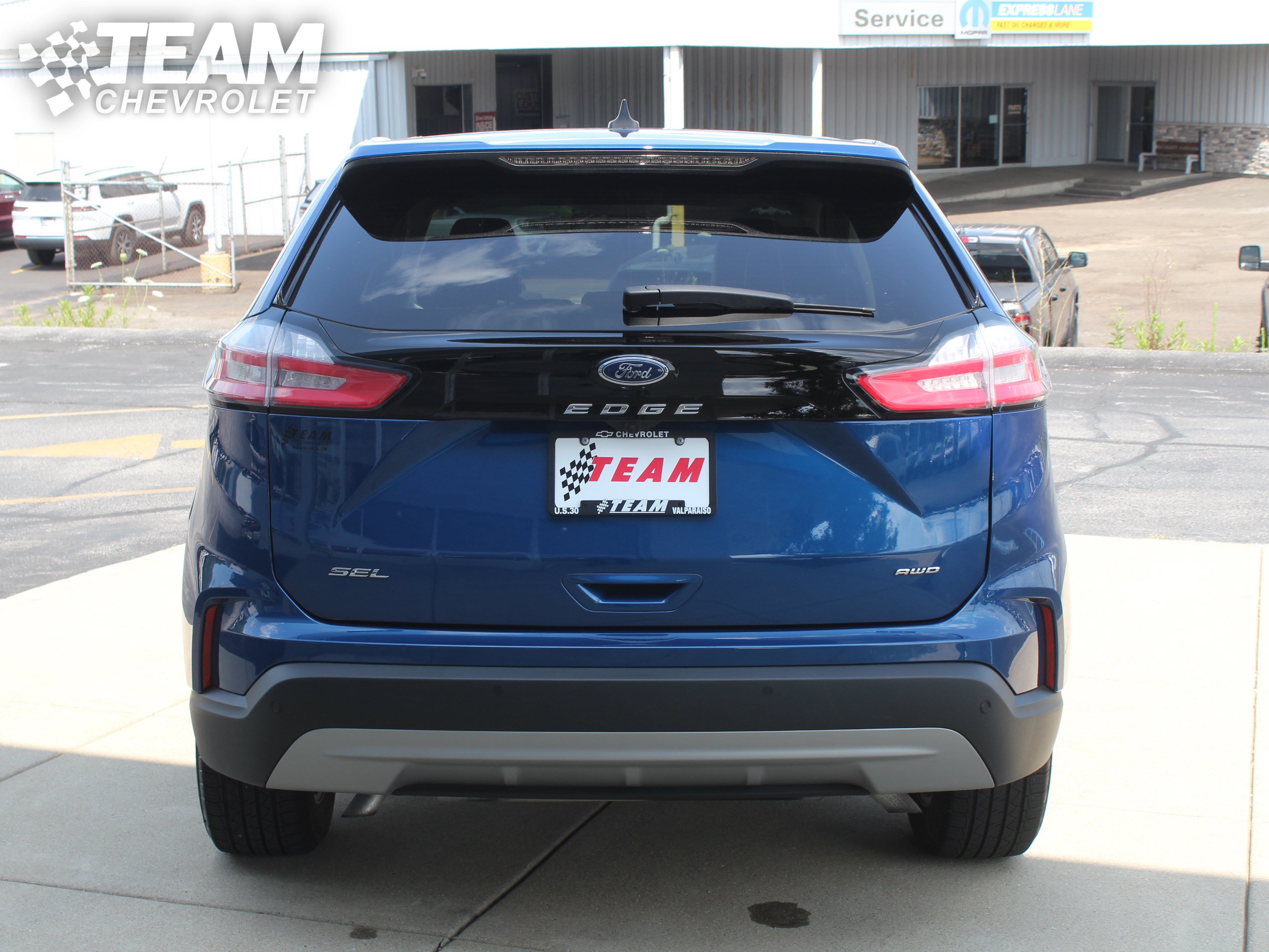Used 2024 Ford Edge SEL w/ Convenience Package AWD/4WD image 5