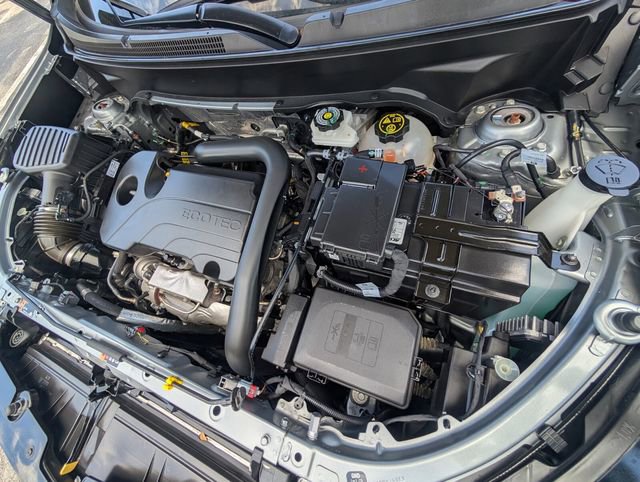 Used 2023 Chevrolet Equinox LS w/ LS Convenience Package FWD image 22