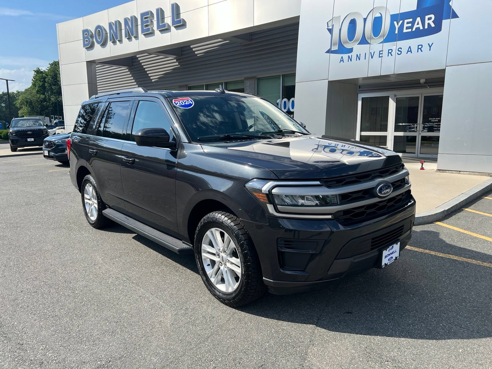Used 2024 Ford Expedition XLT