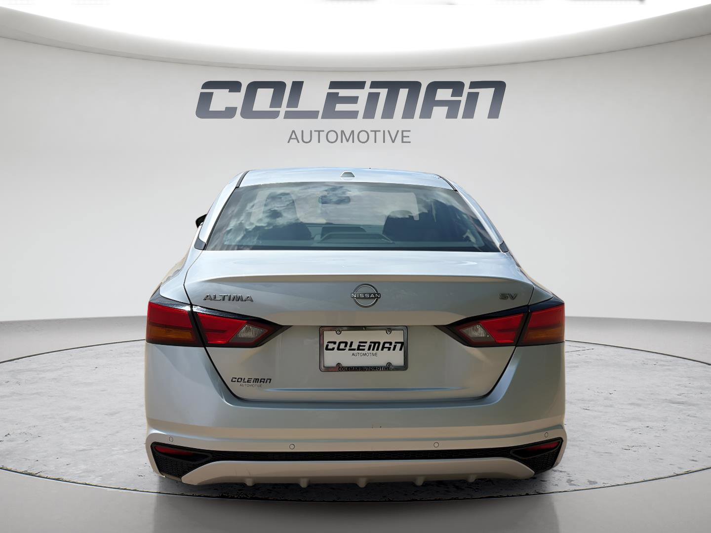 Used 2024 Nissan Altima 2.5 SV FWD image 4