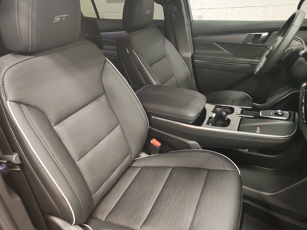 New 2026 Buick Enclave Sport Touring w/ Power Package image 10