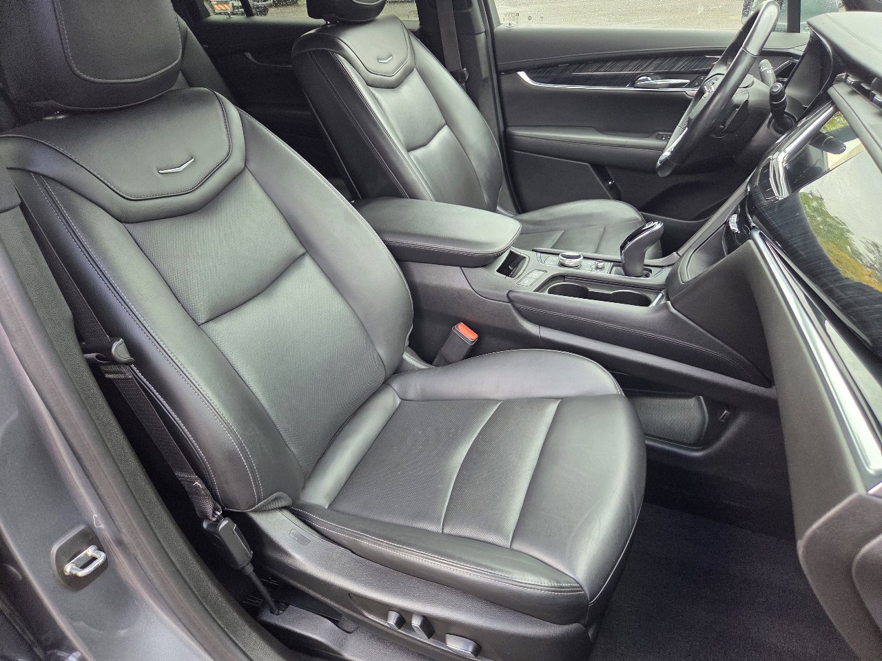 Used 2022 Cadillac XT6 Premium Luxury image 20