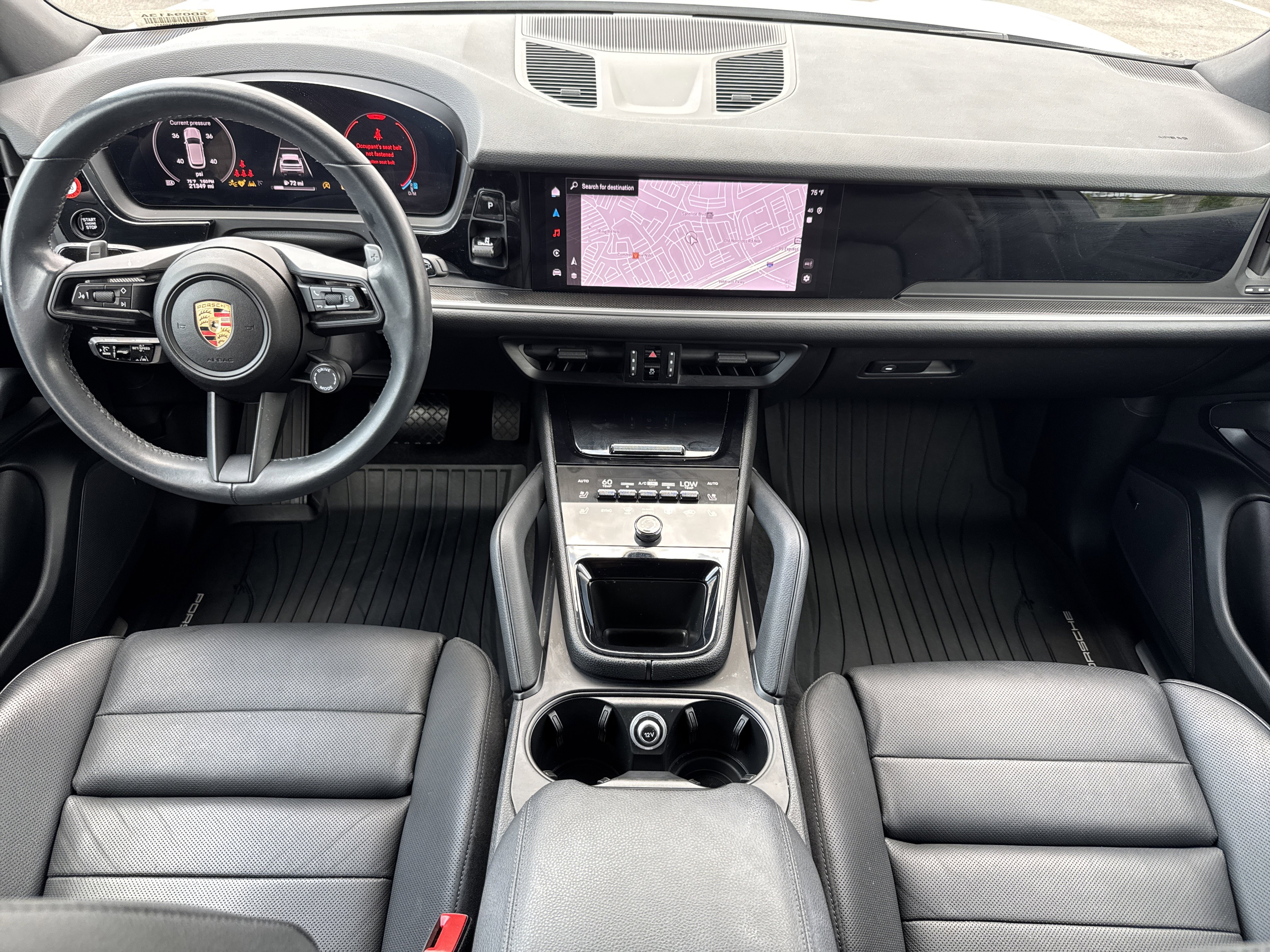 Used 2024 Porsche Cayenne image 28