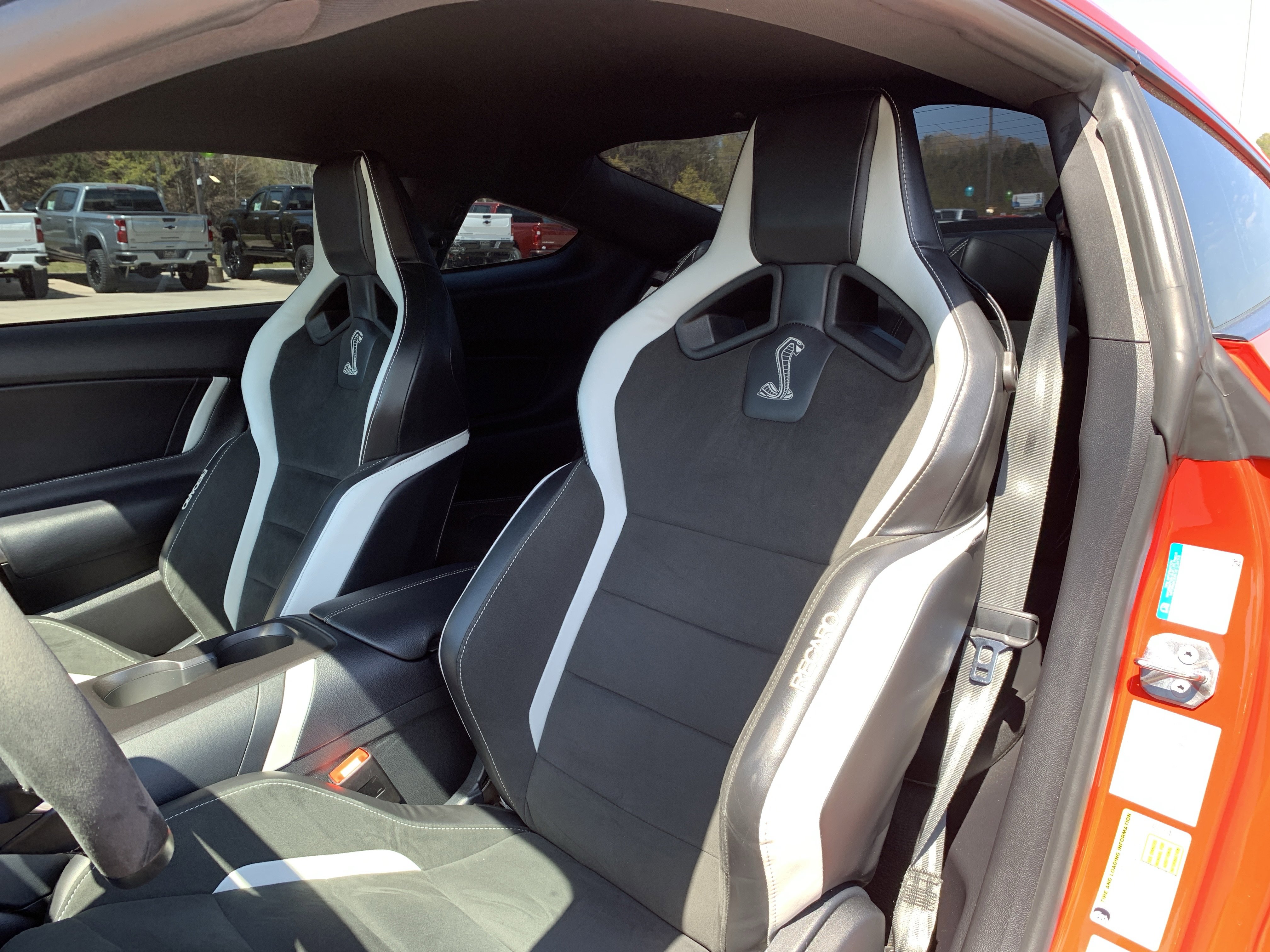 Used 2021 Ford Mustang Shelby GT500 w/ Technology Package RWD image 30