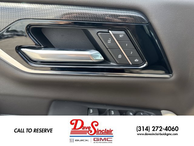 New 2026 GMC Yukon Elevation AWD/4WD image 13
