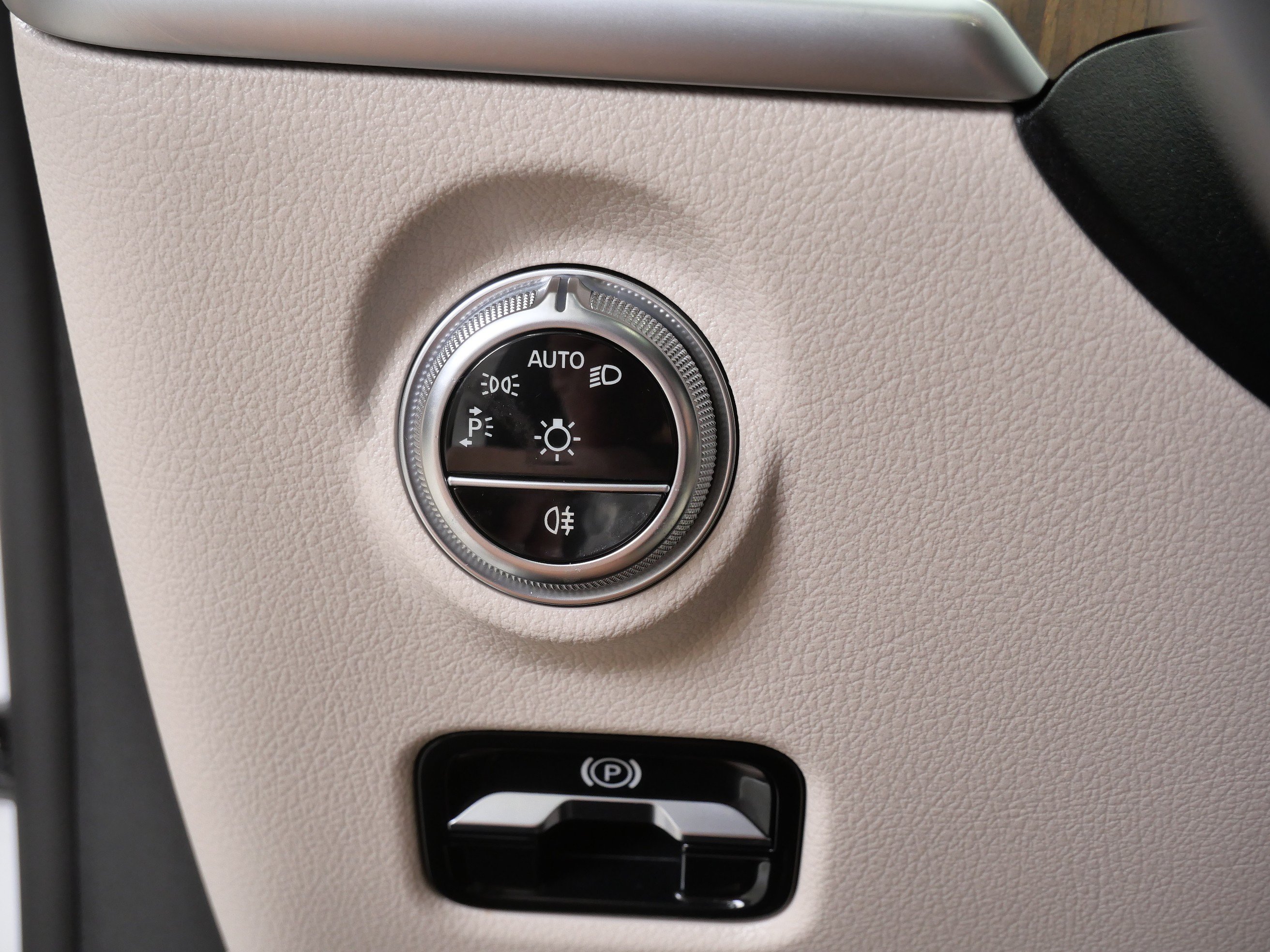 Certified 2023 Mercedes-Benz C 300 4MATIC Sedan image 28