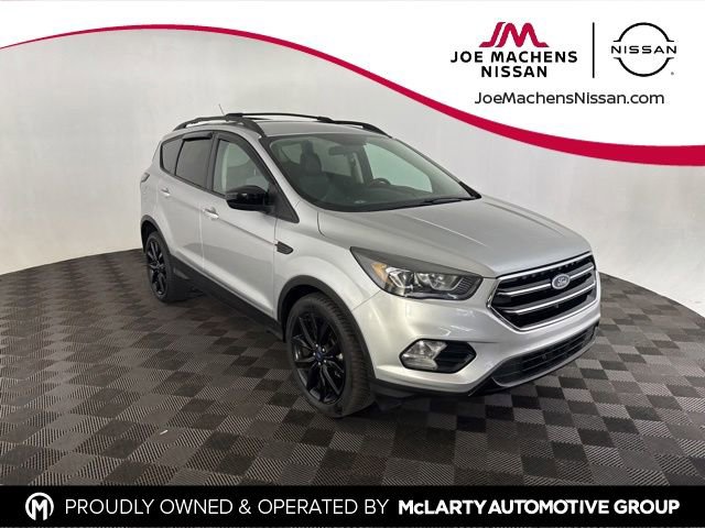 Used 2018 Ford Escape SE w/ SE Sport Appearance Package