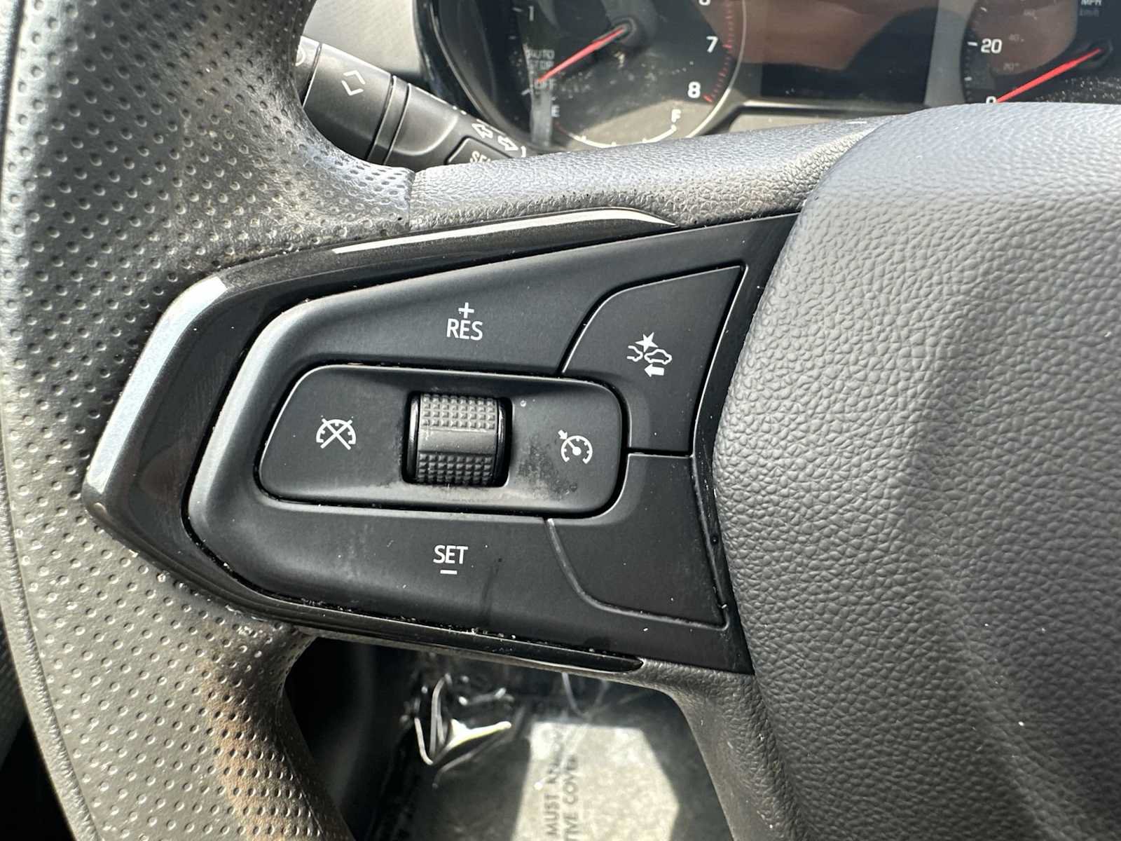 Used 2024 Chevrolet Trax LS w/ LS Convenience Package FWD image 26