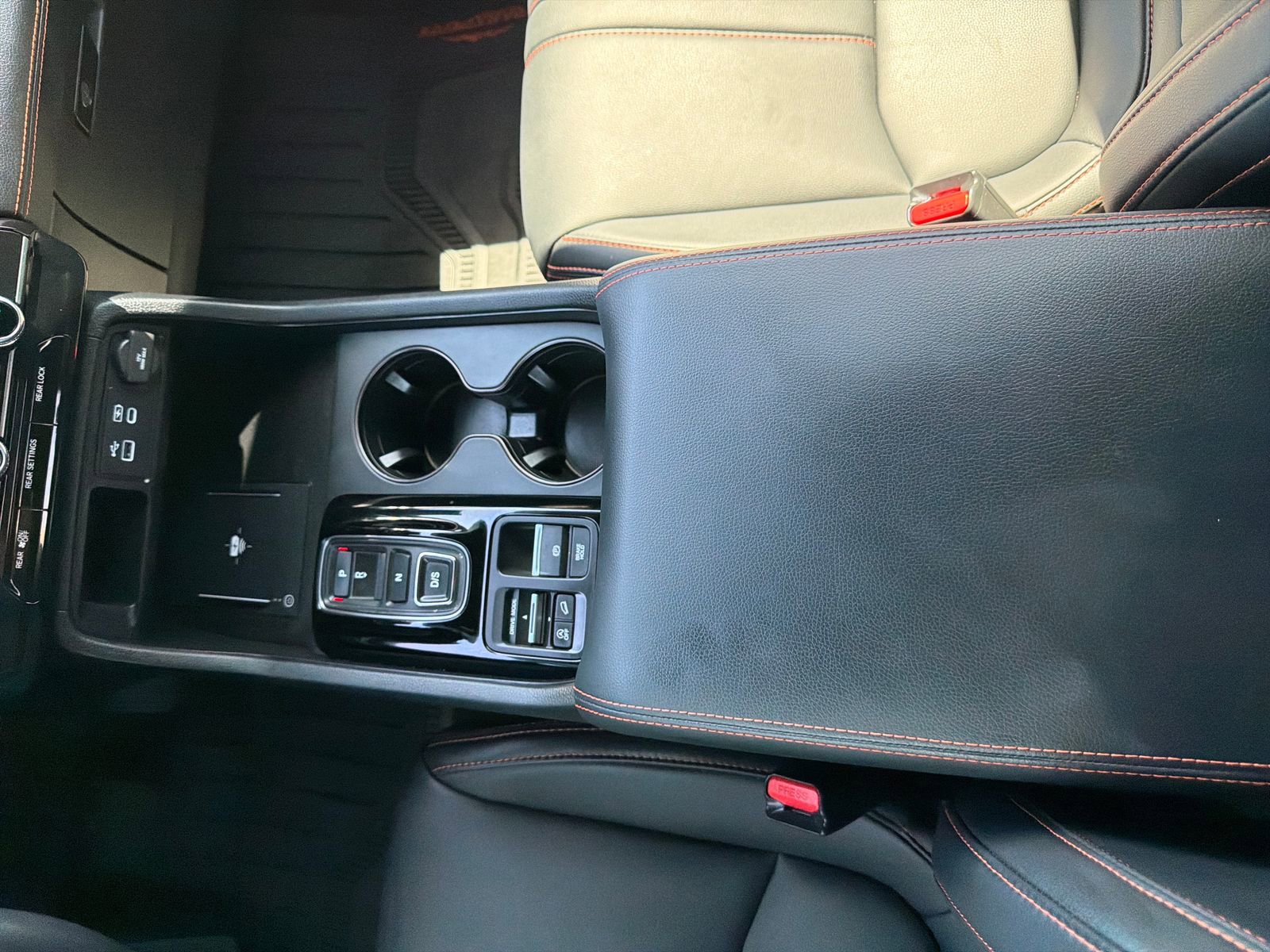 Certified 2025 Honda Pilot TrailSport image 29