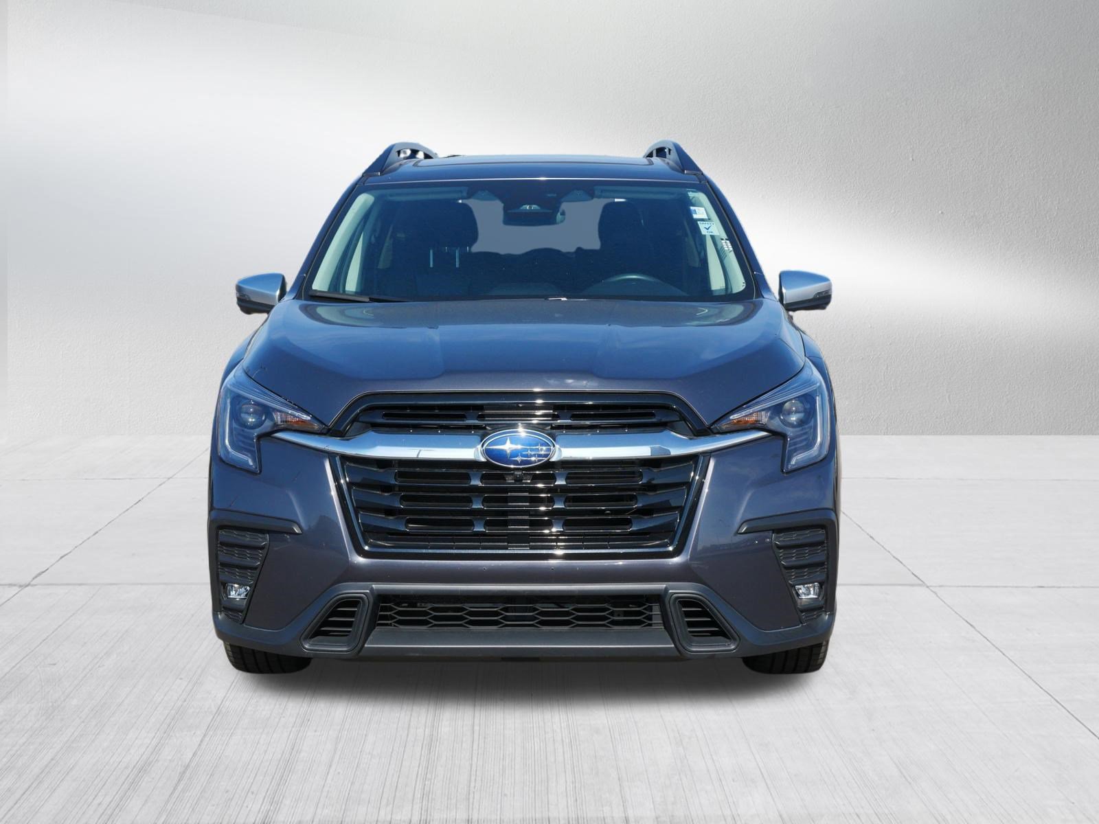 Used 2023 Subaru Ascent Limited w/ Technology Package image 2