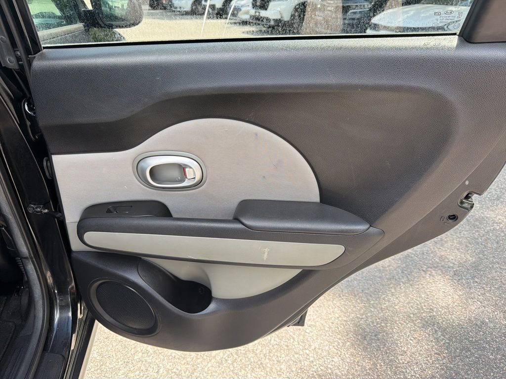 Used 2016 Kia Soul FWD image 20