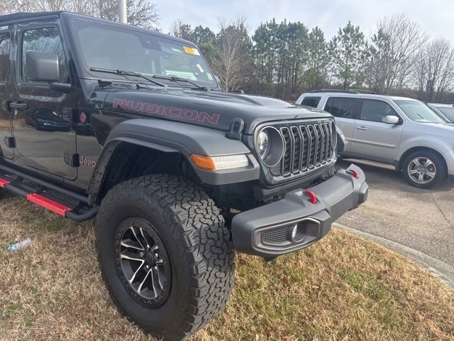 Used 2024 Jeep Wrangler Rubicon w/ XTREMEE 35" Tire Package image 11