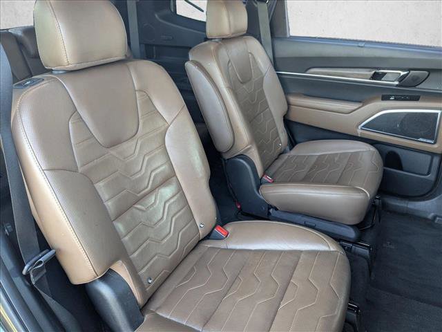 Used 2021 Kia Telluride SX w/ SX Prestige Package image 23
