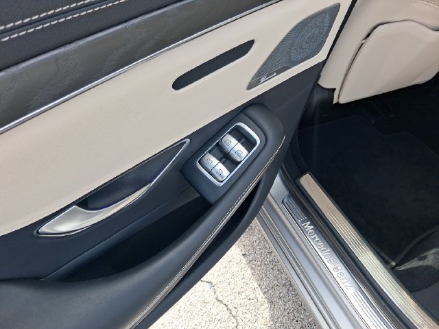 Used 2018 Mercedes-Benz S 560 Sedan image 10