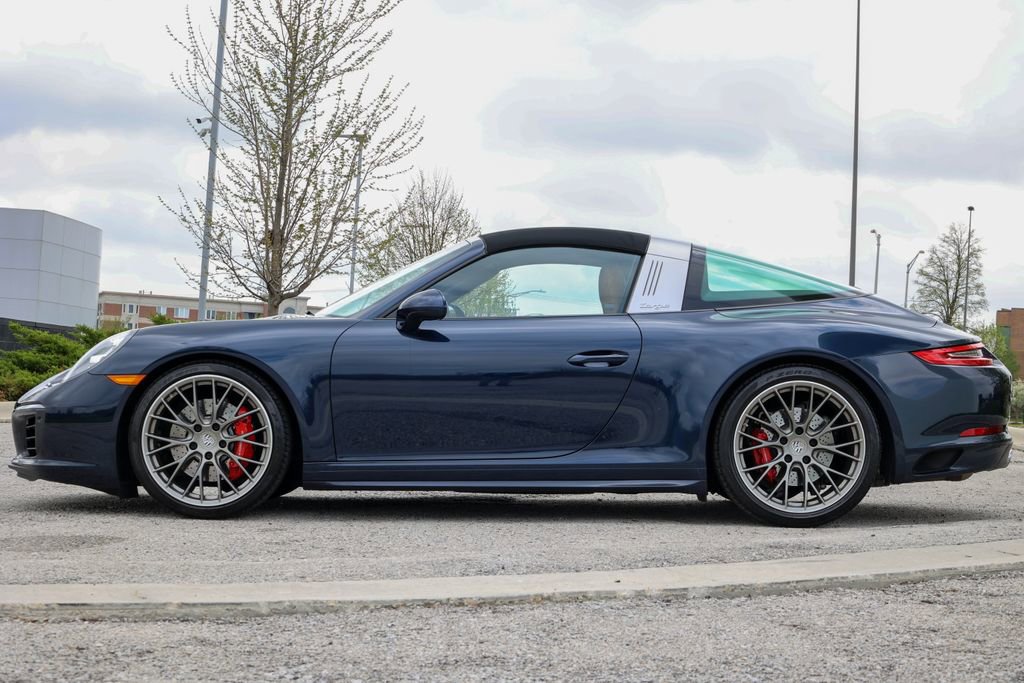 Certified 2017 Porsche 911 Targa 4S AWD/4WD image 2