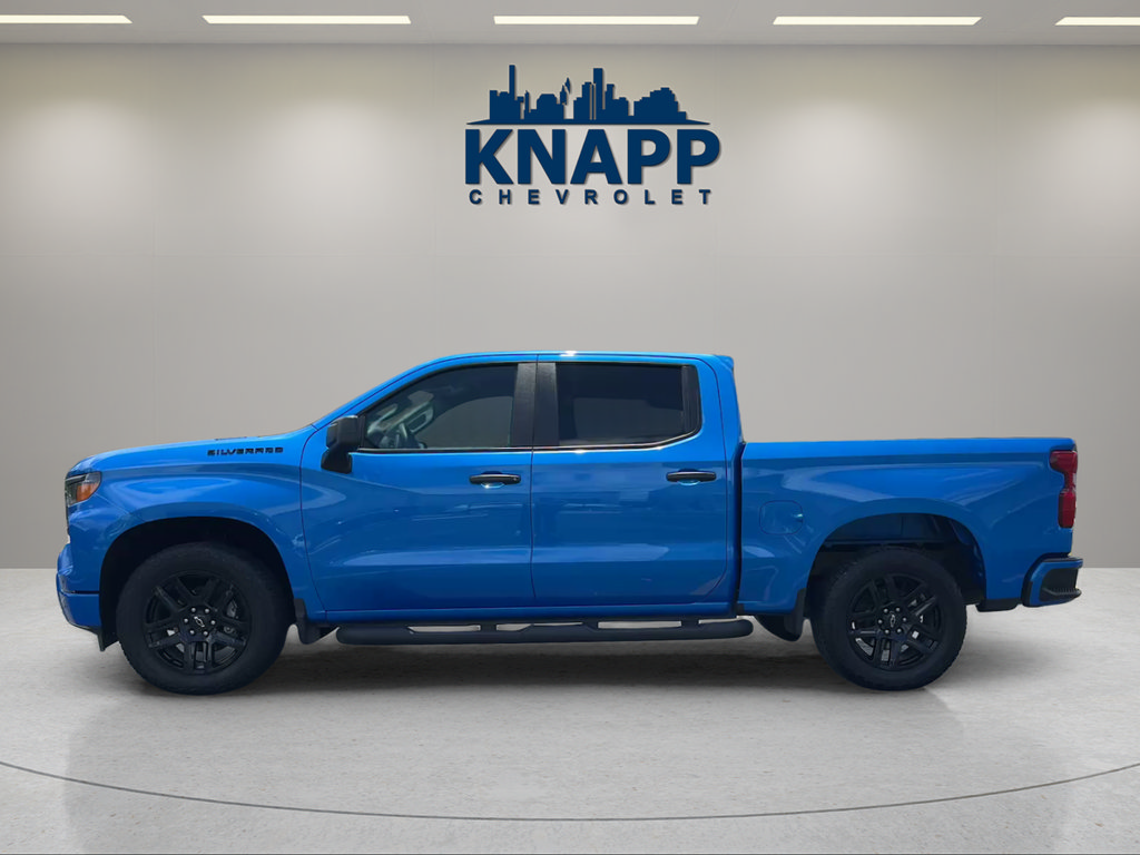 Used 2025 Chevrolet Silverado 1500 Custom w/ Turbomax Blackout Package RWD image 2