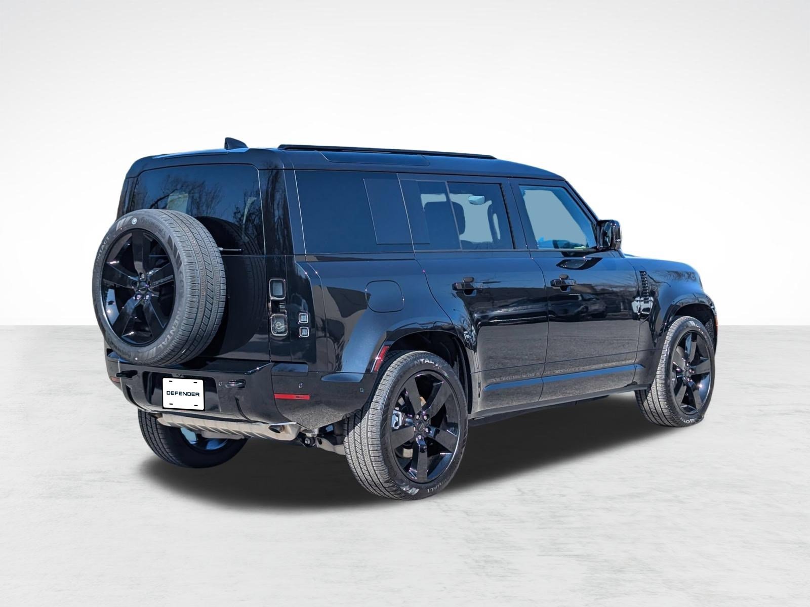 Used 2026 Land Rover Defender 110 X-Dynamic SE AWD/4WD image 9