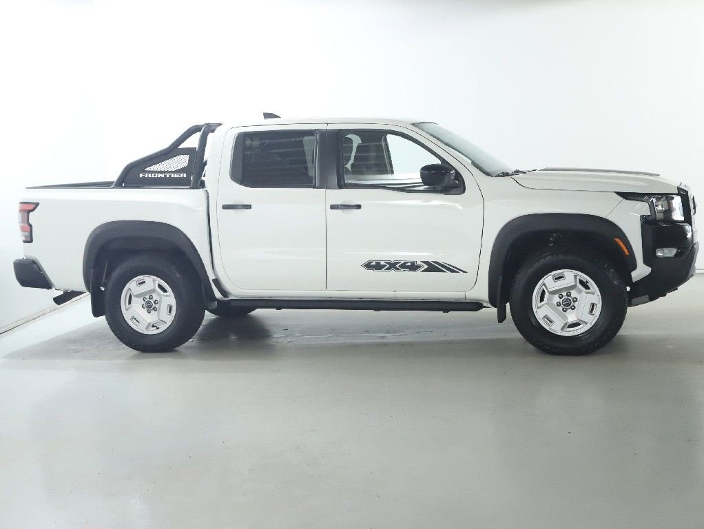 Certified 2024 Nissan Frontier SV w/ Hardbody Edition image 11