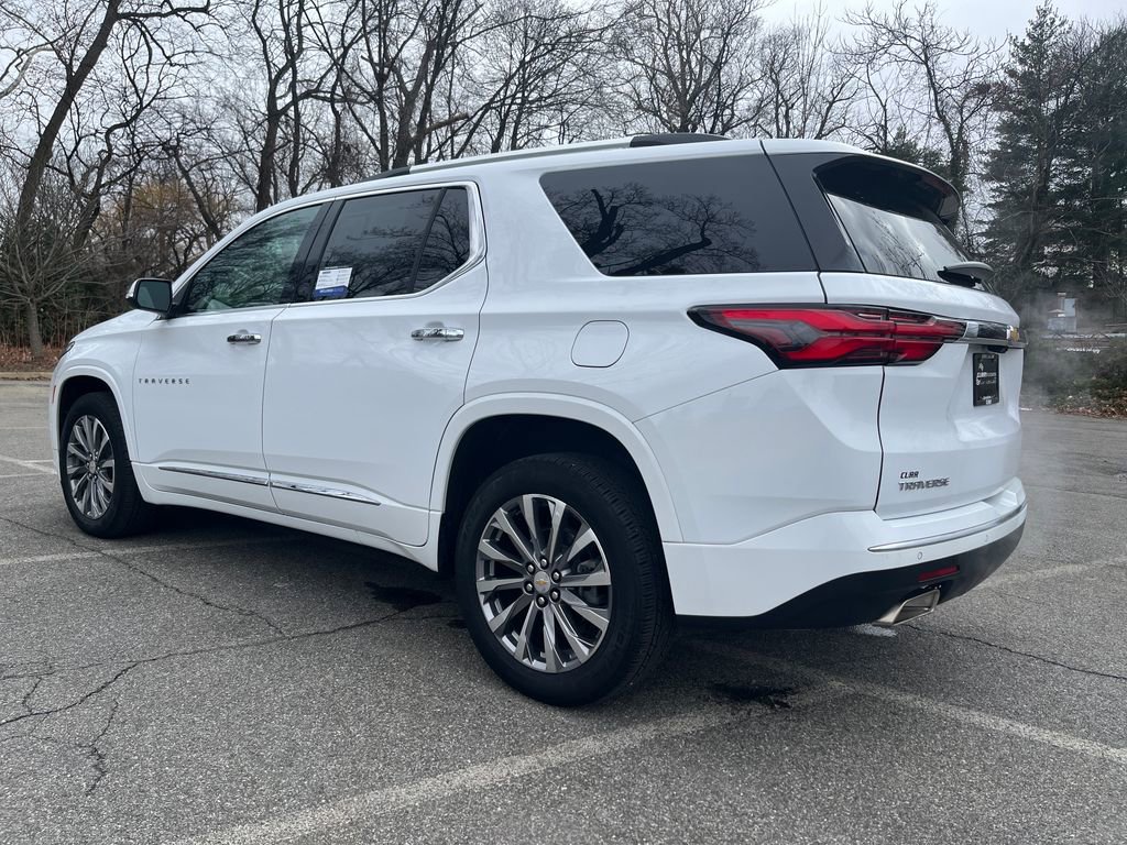 Used 2023 Chevrolet Traverse Premier image 10