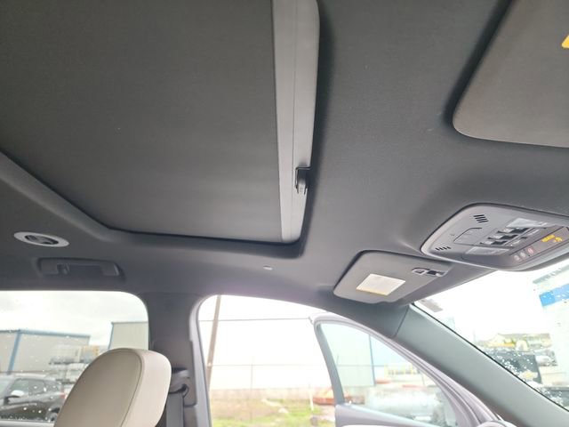 Used 2023 Chevrolet Traverse LT w/ LT Premium Package image 17