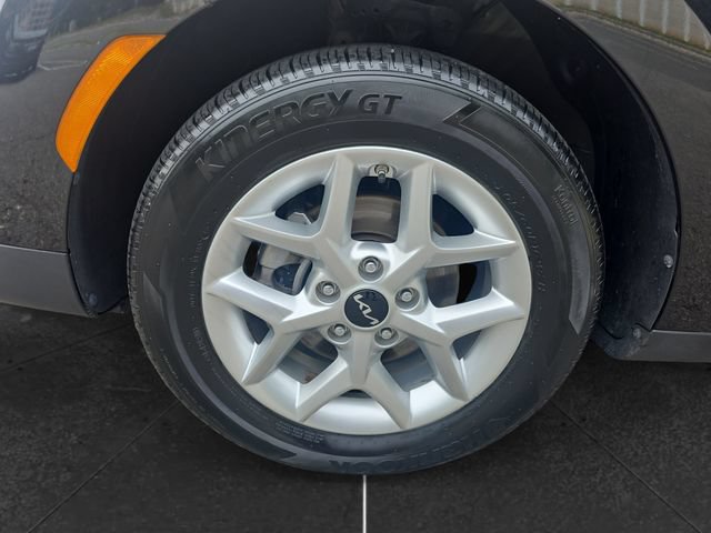 Used 2023 Kia Soul LX w/ LX Technology Package FWD image 9