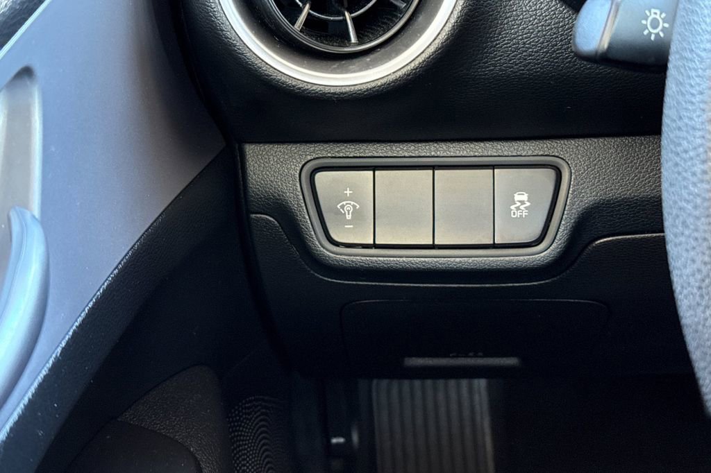 Used 2024 Kia Forte LXS image 34