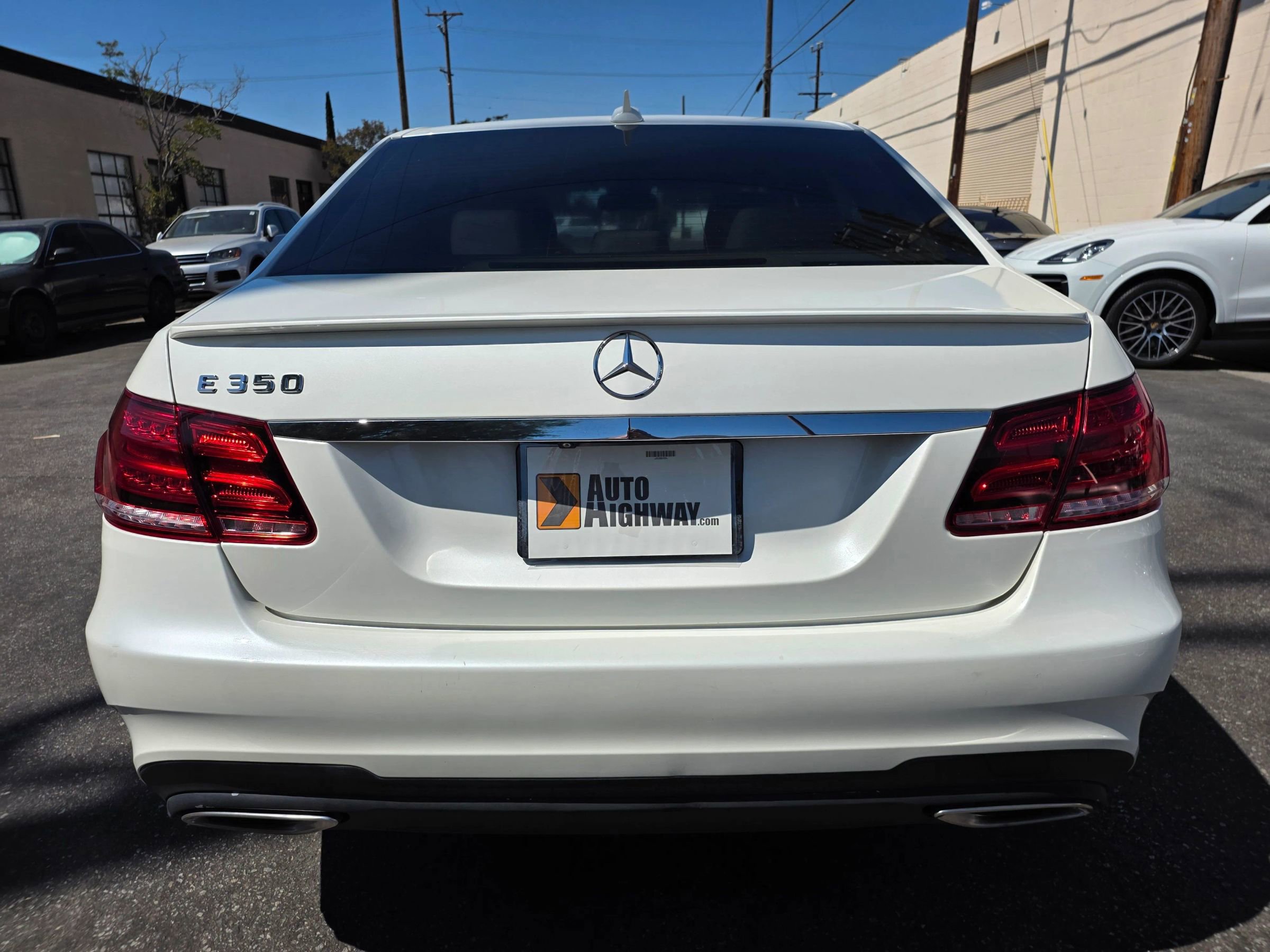Used 2014 Mercedes-Benz E 350 Sedan image 4