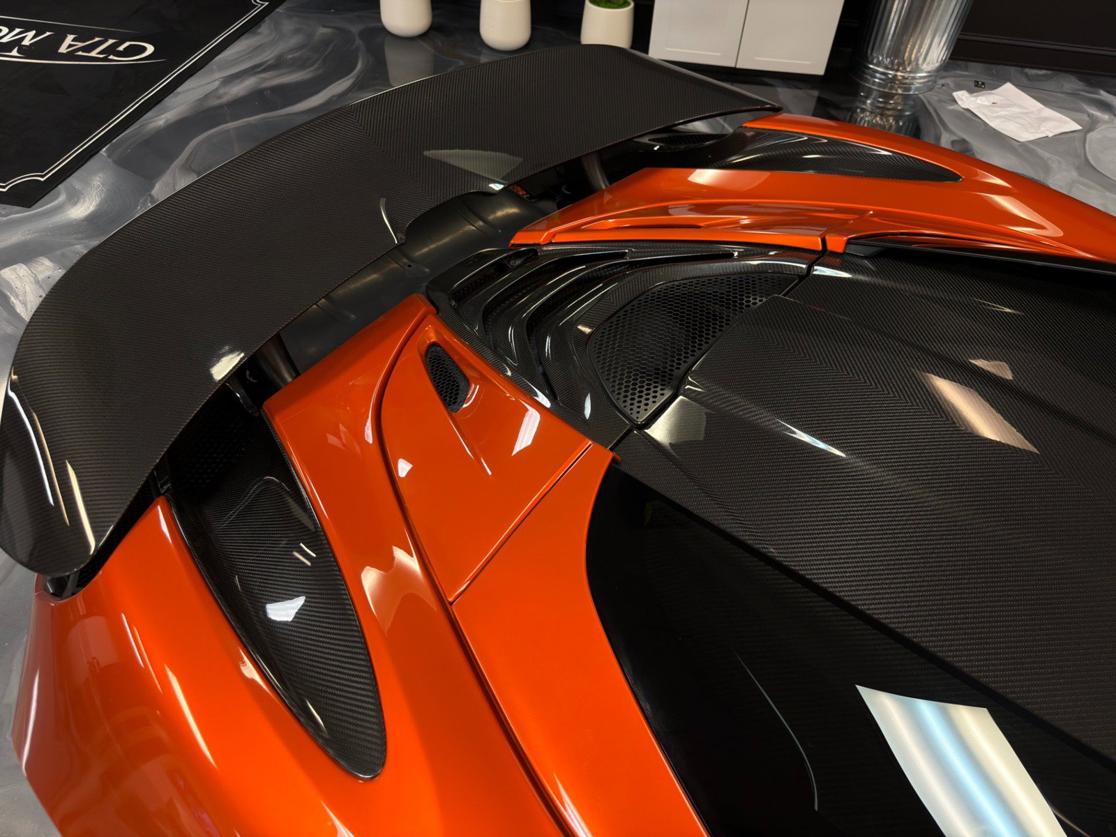 Used 2021 McLaren 720S Performance RWD image 17
