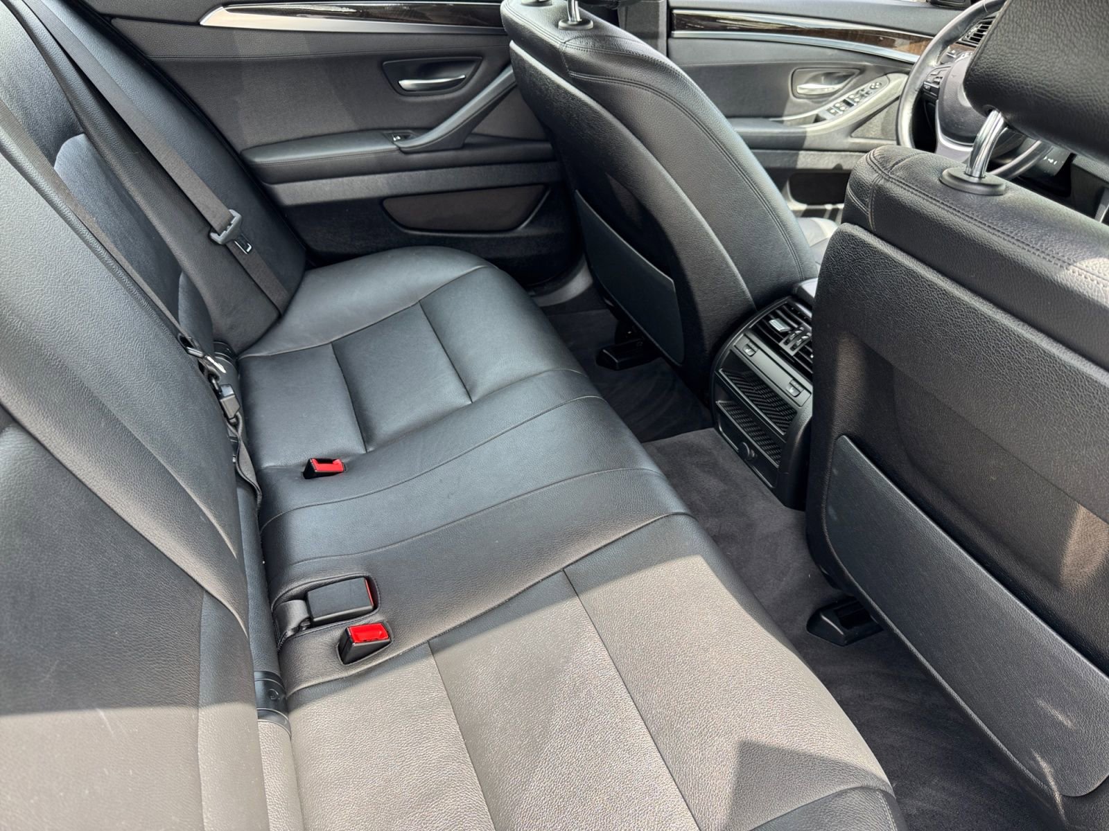 Used 2016 BMW 528i xDrive Sedan AWD/4WD image 13