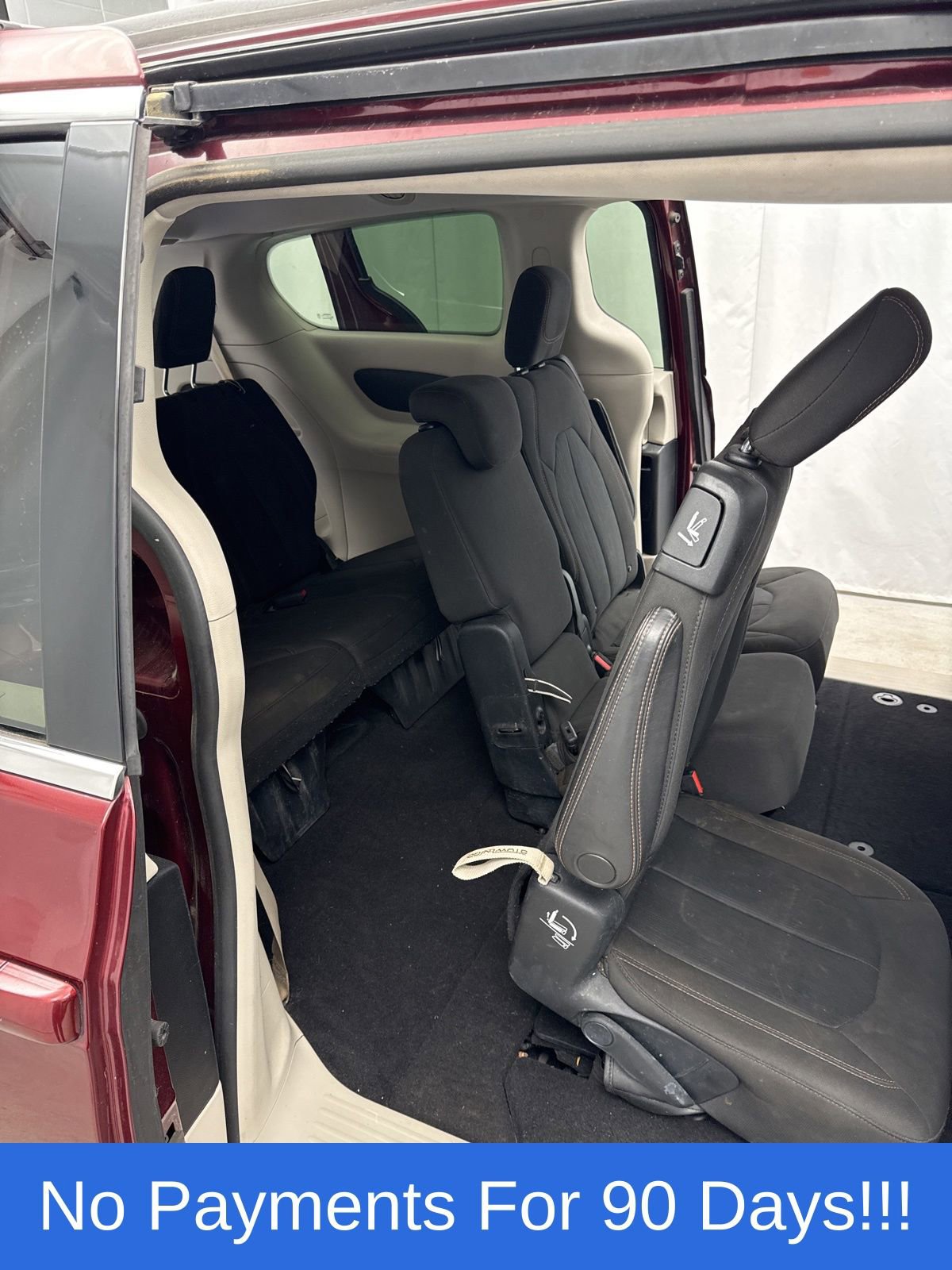 Used 2018 Chrysler Pacifica Touring Plus w/ Tire & Wheel Group image 30