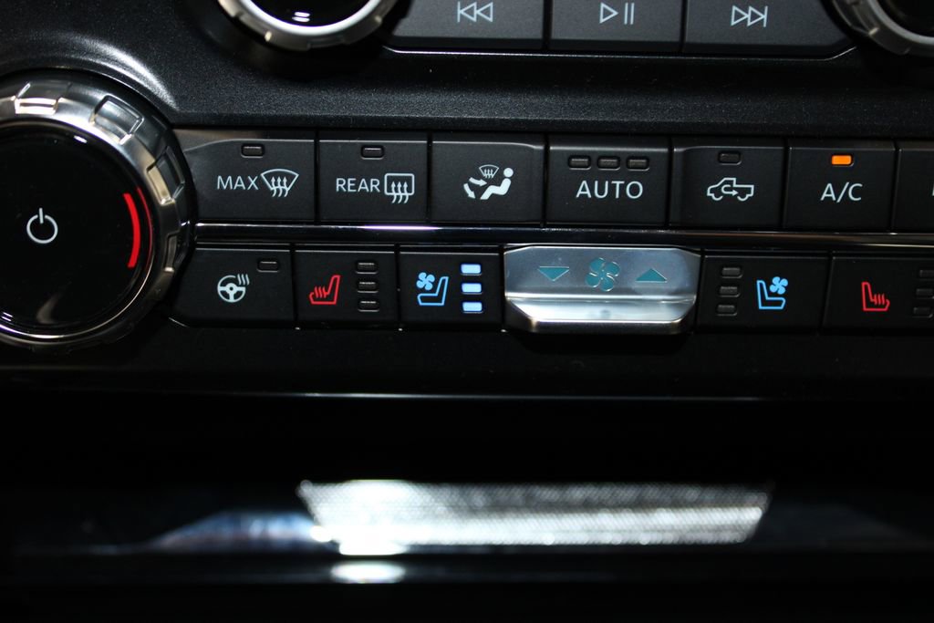 New 2025 Ford F350 Lariat w/ Lariat Ultimate Package image 44