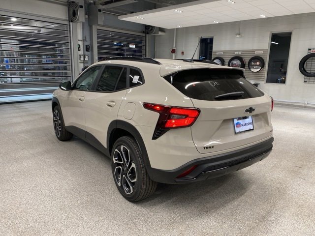 New 2026 Chevrolet Trax RS w/ Driver Confidence Package image 8