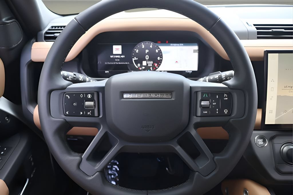 New 2026 Land Rover Defender 110 X-Dynamic SE AWD/4WD image 18