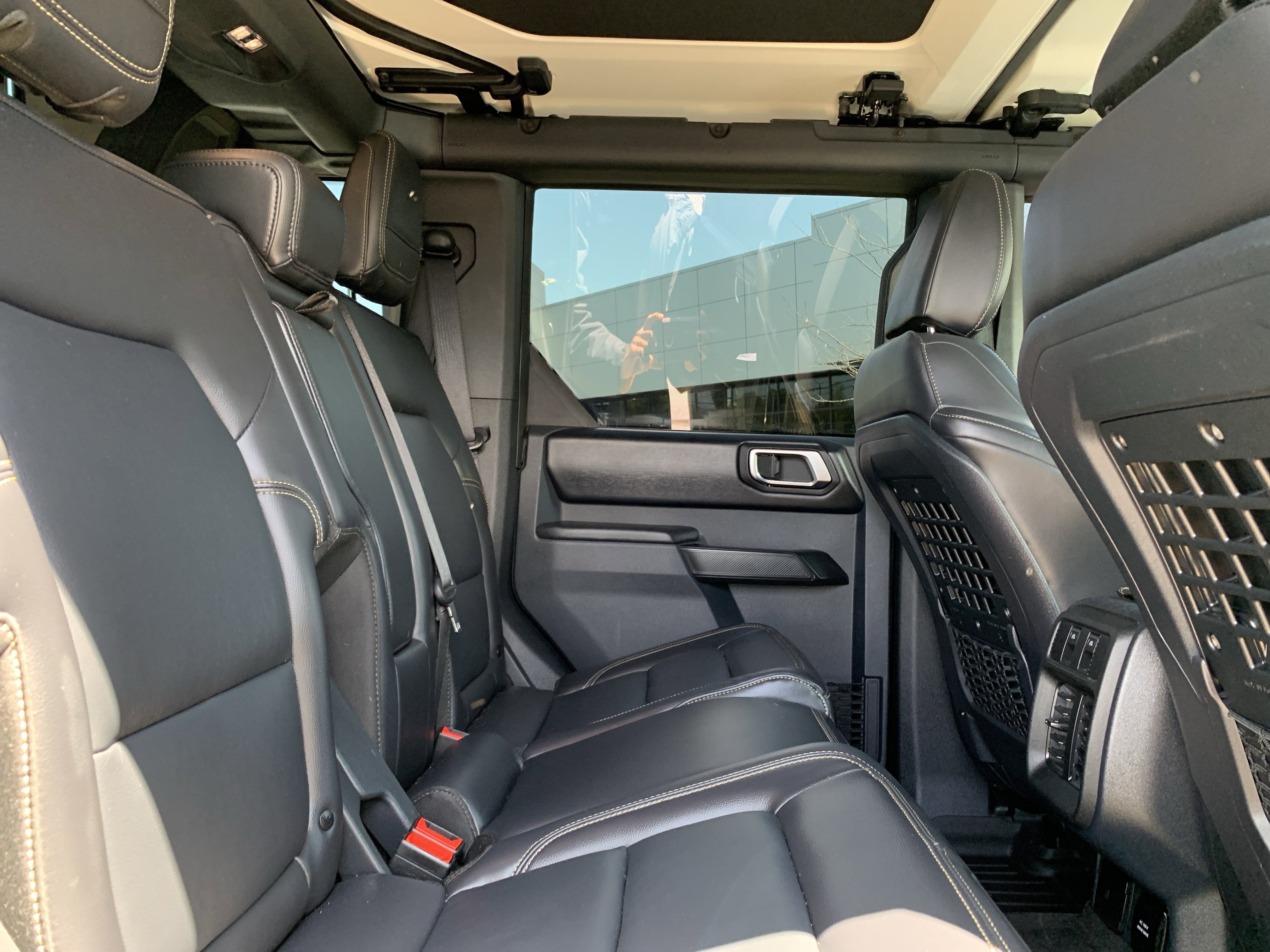Used 2025 Ford Bronco Badlands AWD/4WD image 33