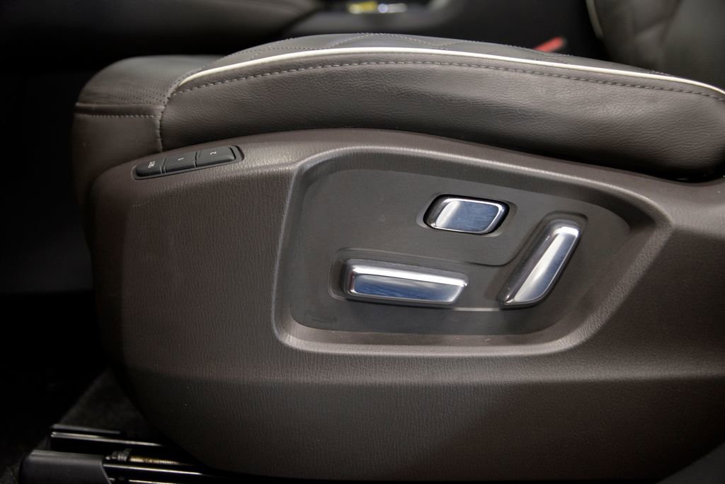 Used 2023 MAZDA CX-9 Signature image 16